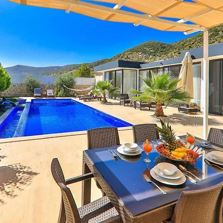 Saribelen 2 Bedroom Secluded With Private Pool Hot Tub