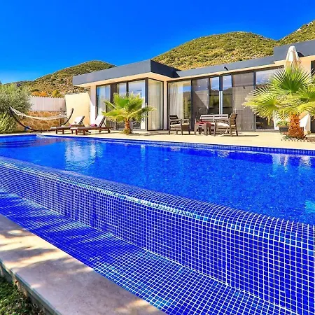 Saribelen 2 Bedroom Secluded With Private Pool Hot Tub