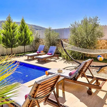 فيلة Saribelen 2 Bedroom Secluded With Private Pool Hot Tub كالكان