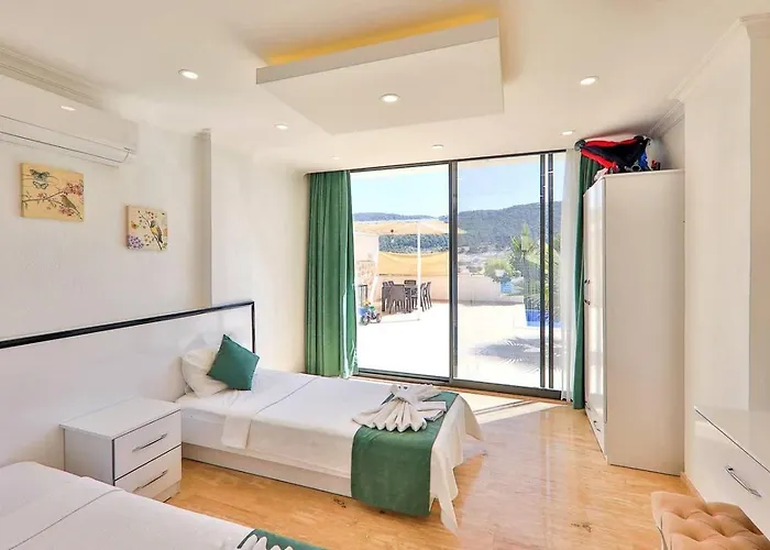 Villa Saribelen 2 Bedroom Secluded With Private Pool Hot Tub *